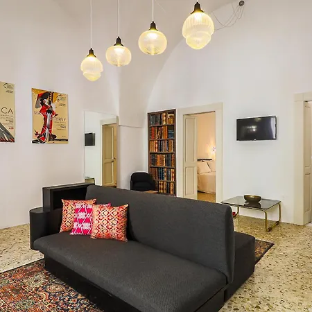 Palazzo Frasca N55 By Casa Di Marco Vakantiehuis